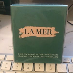La Mer neck and décolleté concentrate